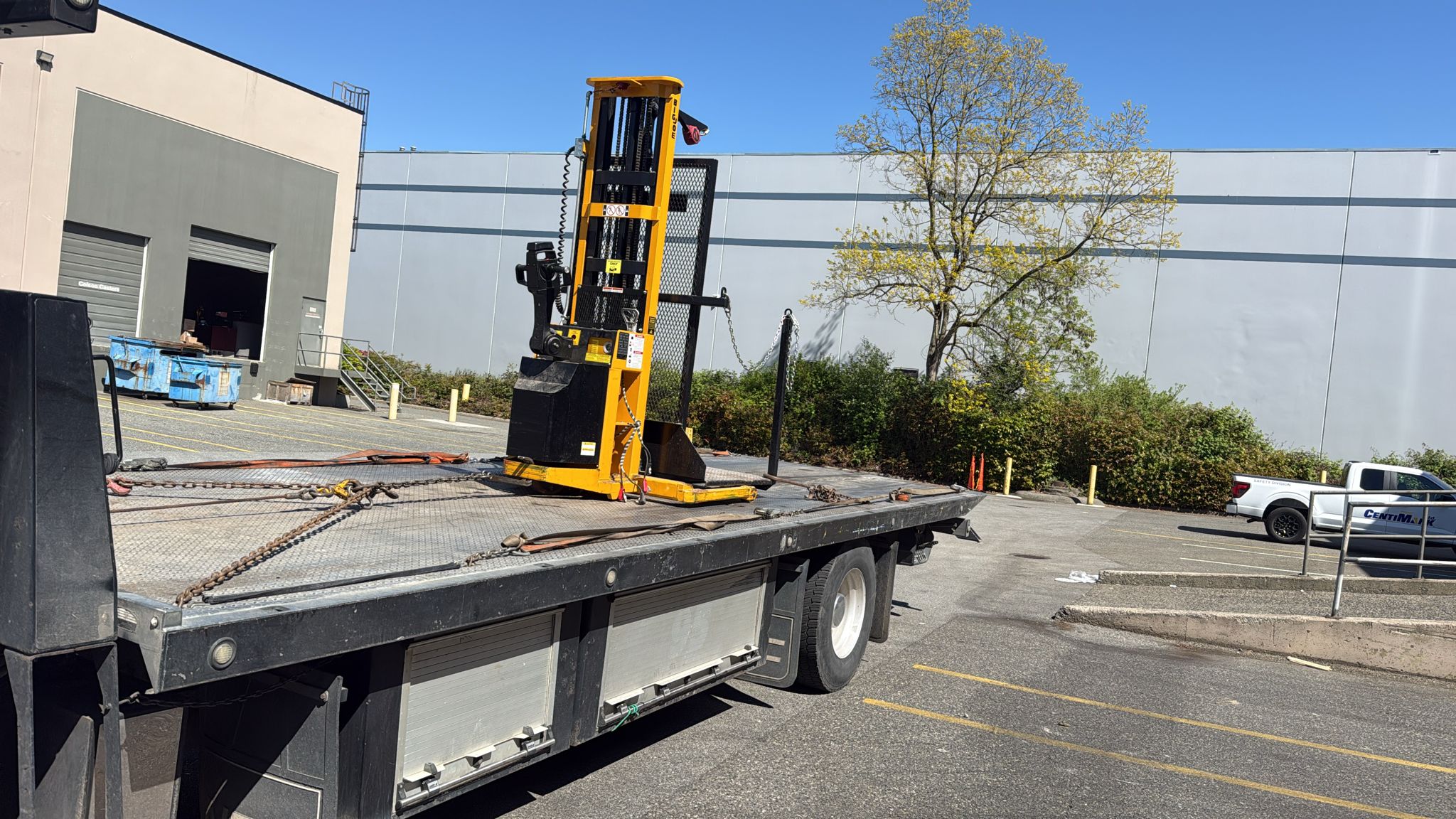 Scrap electric order picker walkie stacker removal